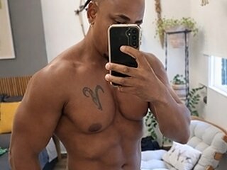 Webcam Snapshot for Icaro Guerra