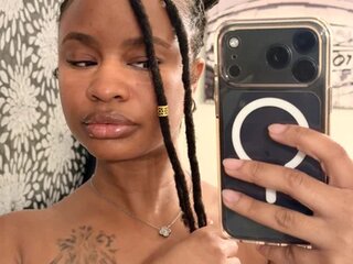 Webcam Snapshot for TheAngelHoney