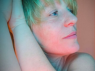 Webcam Snapshot for BlueEye_Girl