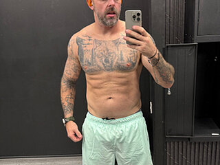 Webcam Snapshot for RagingRomeo