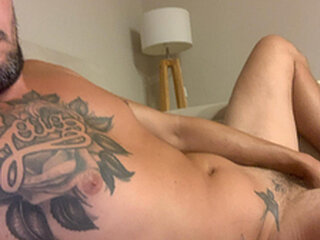 Webcam Snapshot for mrlightxxx