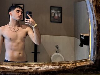 Webcam Snapshot for LeoPardos